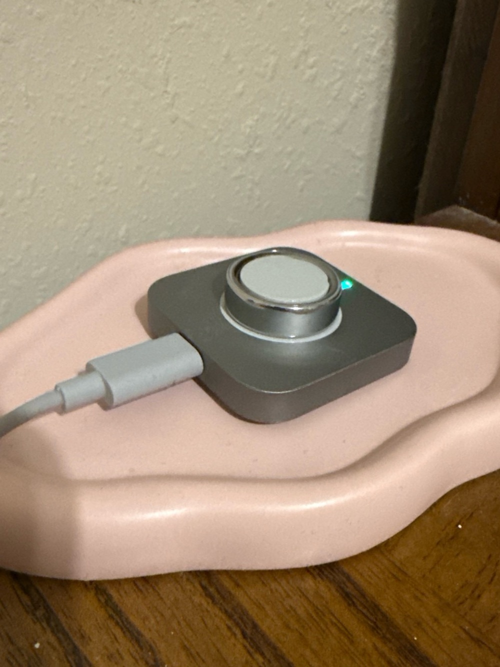 Oura Silver Ring and Charger Dock Size 11